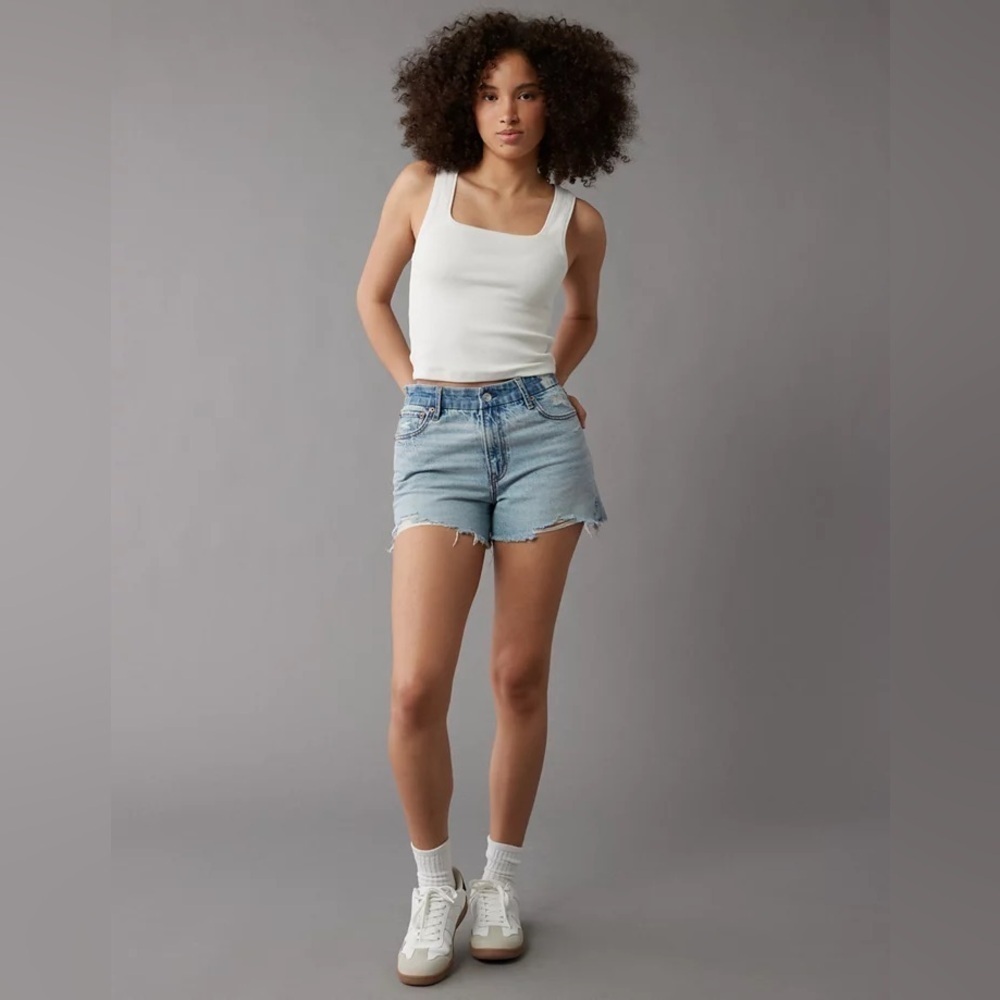 American Eagle Women's Super Stretch
Curvy Hi Rise Shortie Size 4 NEW